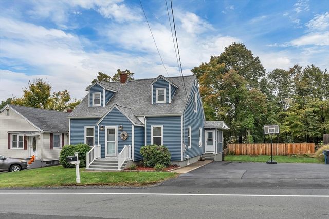 44 Marshall Ave, Cumberland, RI 02864
