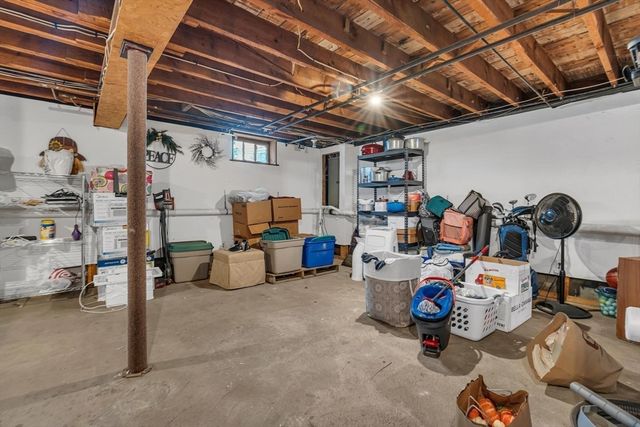 44 Marshall Ave, Cumberland, RI 02864