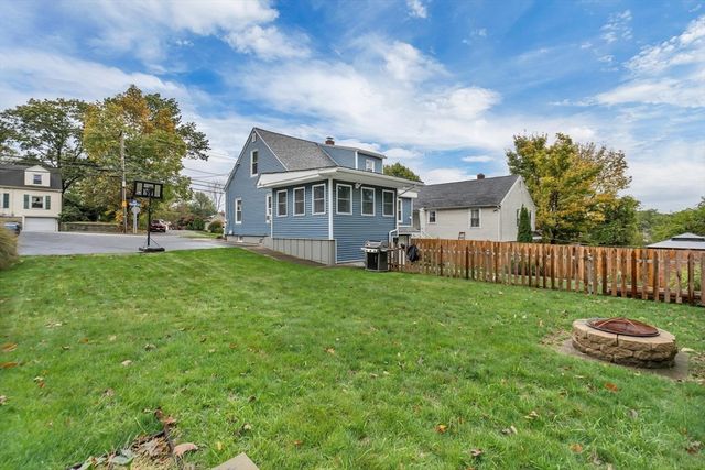 44 Marshall Ave, Cumberland, RI 02864