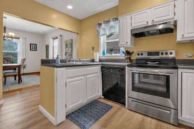 44 Marshall Ave, Cumberland, RI 02864