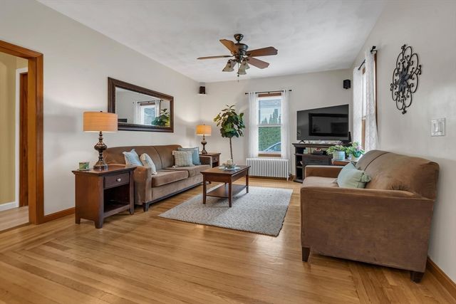 44 Marshall Ave, Cumberland, RI 02864