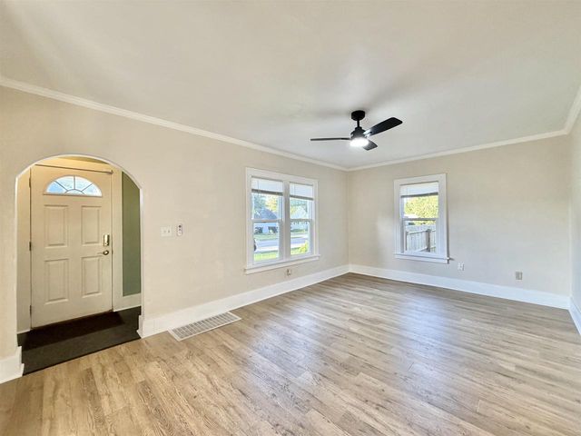 335 Ridgeland Avenue, Beloit, WI 53511