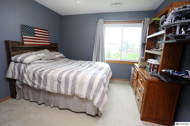 2104 John Street, Papillion, NE 68133