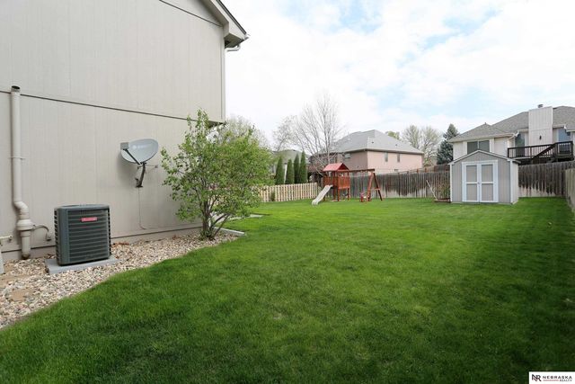 2104 John Street, Papillion, NE 68133