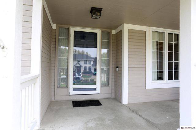 2104 John Street, Papillion, NE 68133