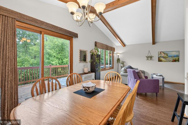 266 Hallam Curve, Mahtomedi, MN 55115