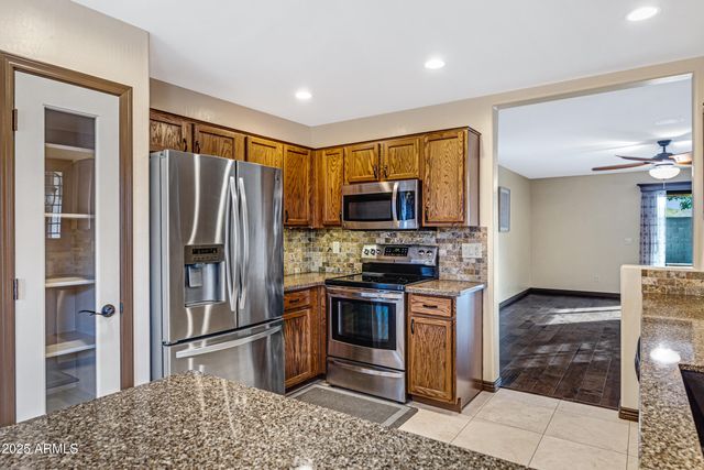 3809 W Five Mile Peak Drive, San Tan Valley, AZ 85144