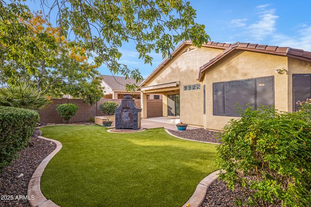 3809 W Five Mile Peak Drive, San Tan Valley, AZ 85144