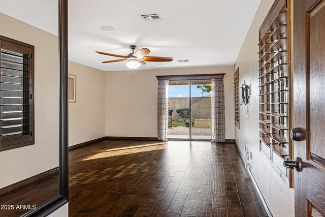 3809 W Five Mile Peak Drive, San Tan Valley, AZ 85144