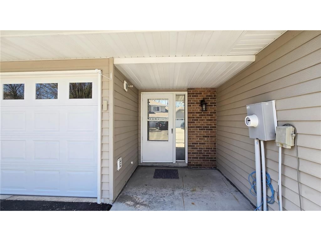 1214 Island Drive, Forest Lake, MN 55025 — photo 2