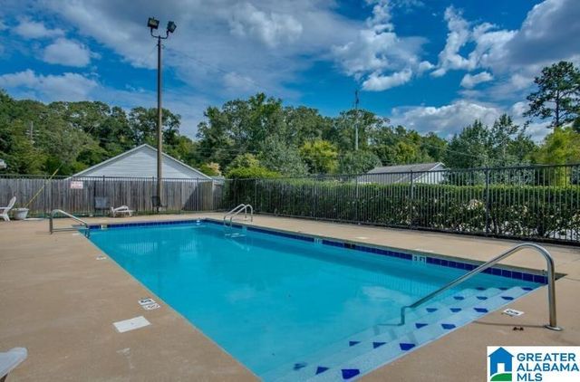 2514 VETERANS MEMORIAL PARKWAY, Tuscaloosa, AL 35404