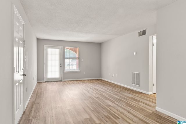 2514 VETERANS MEMORIAL PARKWAY, Tuscaloosa, AL 35404