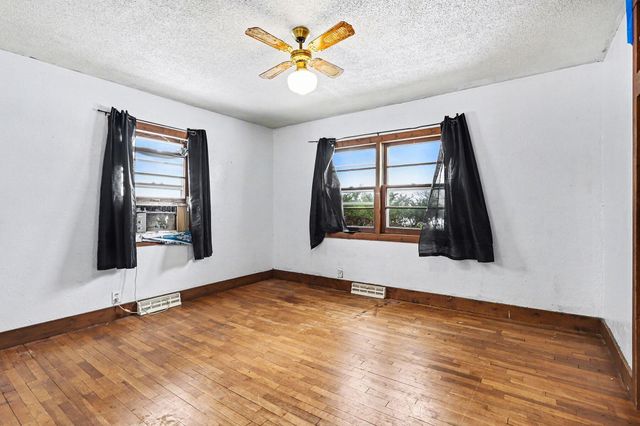 505 N 4th Street, Sturgis, MI 49091