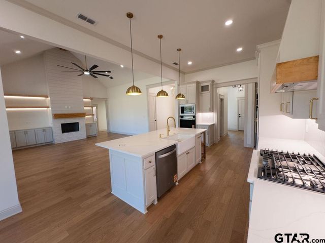 8532 Freestone Drive, Bullard, TX 75757