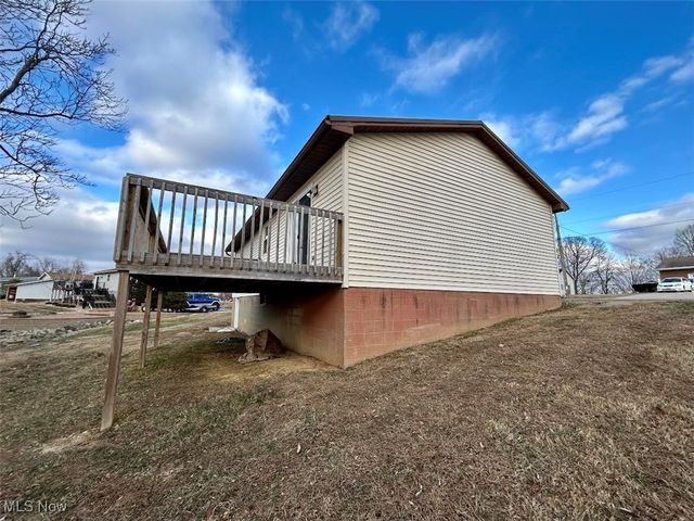 85 Belavista Drive, Marietta, OH 45750