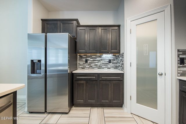 2621 MIKE PRICE Drive, El Paso, TX 79938