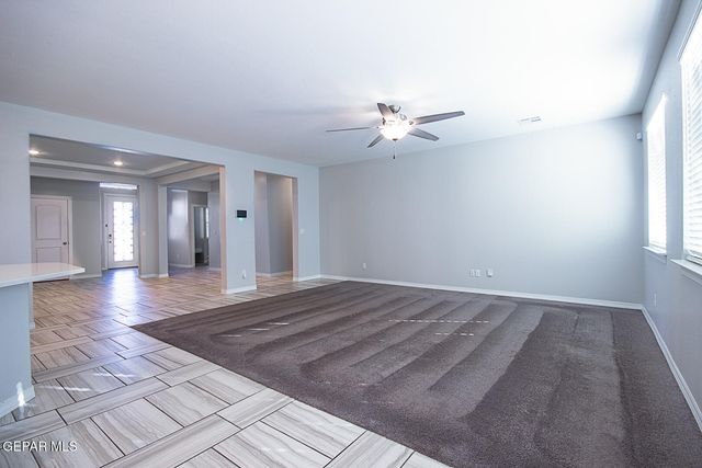 2621 MIKE PRICE Drive, El Paso, TX 79938