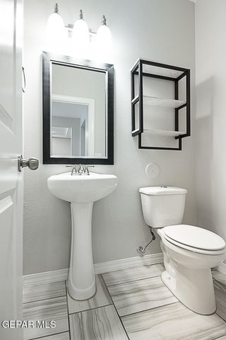 2621 MIKE PRICE Drive, El Paso, TX 79938