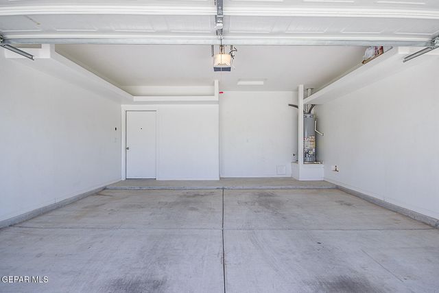 2621 MIKE PRICE Drive, El Paso, TX 79938