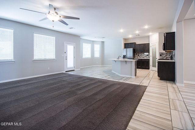 2621 MIKE PRICE Drive, El Paso, TX 79938