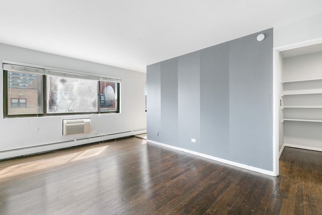 6021 N Winthrop Avenue 509, Chicago, IL 60660