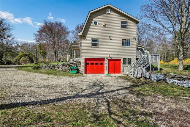 326 Lockes Hill Road, Epsom, NH 03234