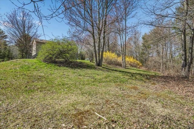 326 Lockes Hill Road, Epsom, NH 03234