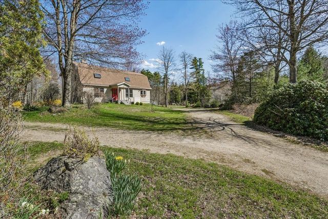 326 Lockes Hill Road, Epsom, NH 03234
