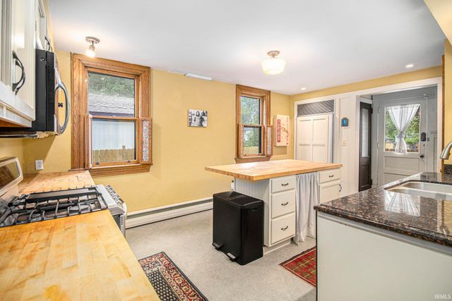 831 W Colfax Avenue, South Bend, IN 46601