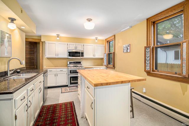 831 W Colfax Avenue, South Bend, IN 46601