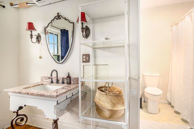 831 W Colfax Avenue, South Bend, IN 46601