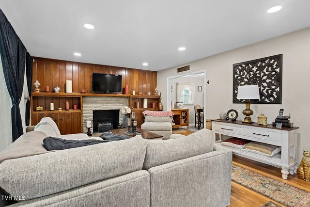 441 Merriewood Drive, Bristol, TN 37620