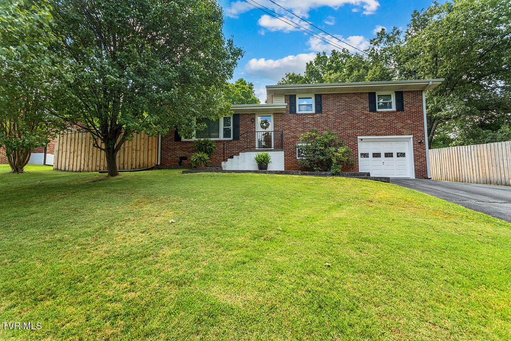 441 Merriewood Drive, Bristol, TN 37620