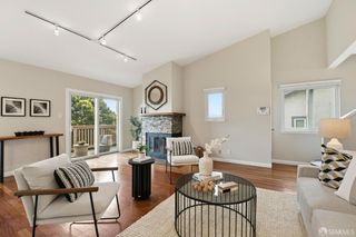 35 Whitecliff Way, San Francisco, CA 94124