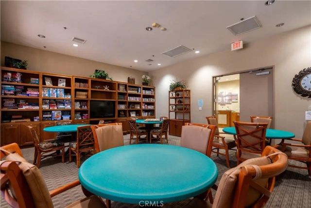 28433 Oasis View Circle, Menifee, CA 92584