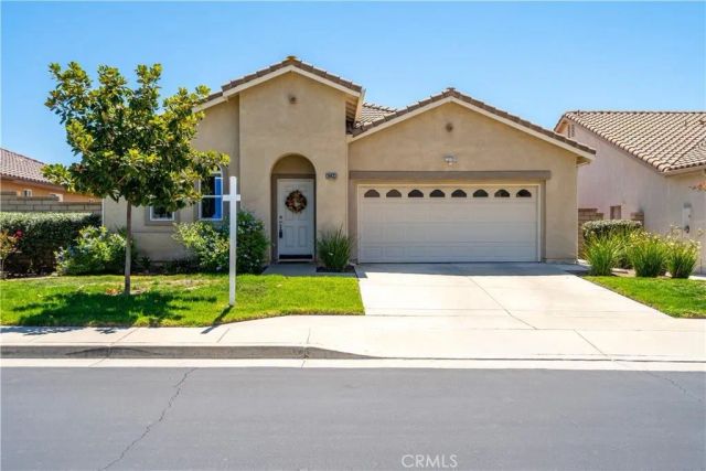 28433 Oasis View Circle, Menifee, CA 92584