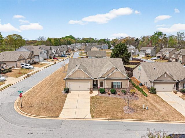 1594 Davey Circle, Hoschton, GA 30548