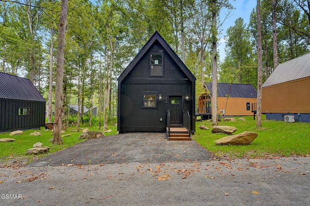 216 Braydens Way, Gatlinburg, TN 37738