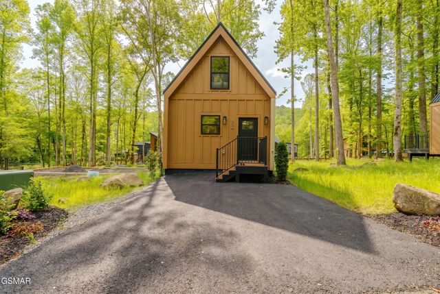 216 Braydens Way, Gatlinburg, TN 37738