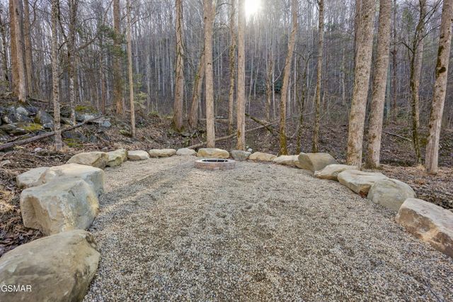 216 Braydens Way, Gatlinburg, TN 37738