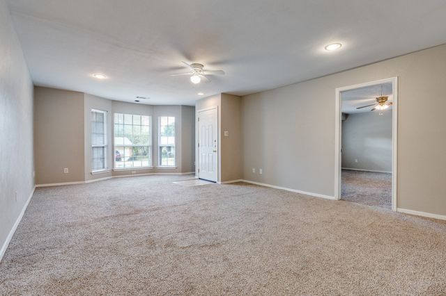 1717 England Road, Arlington, TX 76013