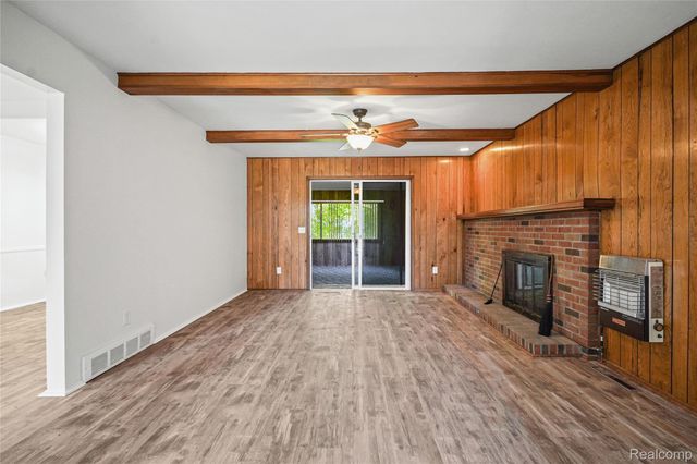 3098 Wagon Trail, Flint Charter Township, MI 48507
