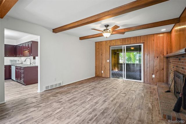 3098 Wagon Trail, Flint Charter Township, MI 48507