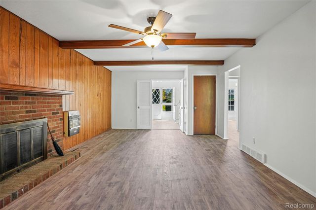 3098 Wagon Trail, Flint Charter Township, MI 48507