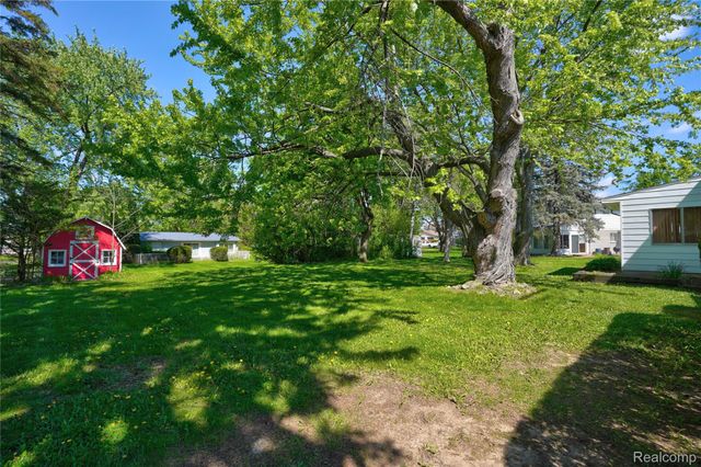 3098 Wagon Trail, Flint Charter Township, MI 48507