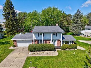 3098 Wagon Trail, Flint Charter Township, MI 48507