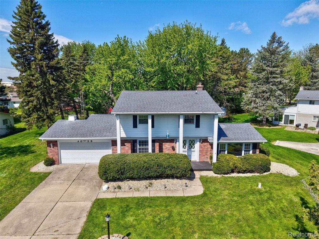 3098 Wagon Trail, Flint Charter Township, MI 48507
