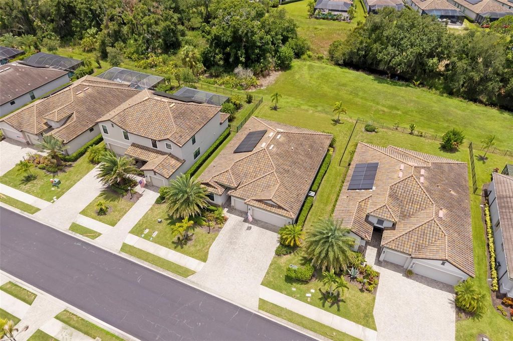 Image 2 of property listing at 17927 POLO TRAIL, Bradenton, FL 34211