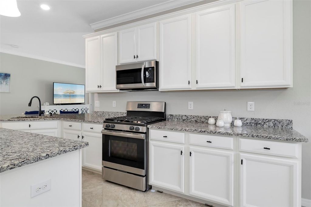 Image 21 of property listing at 17927 POLO TRAIL, Bradenton, FL 34211