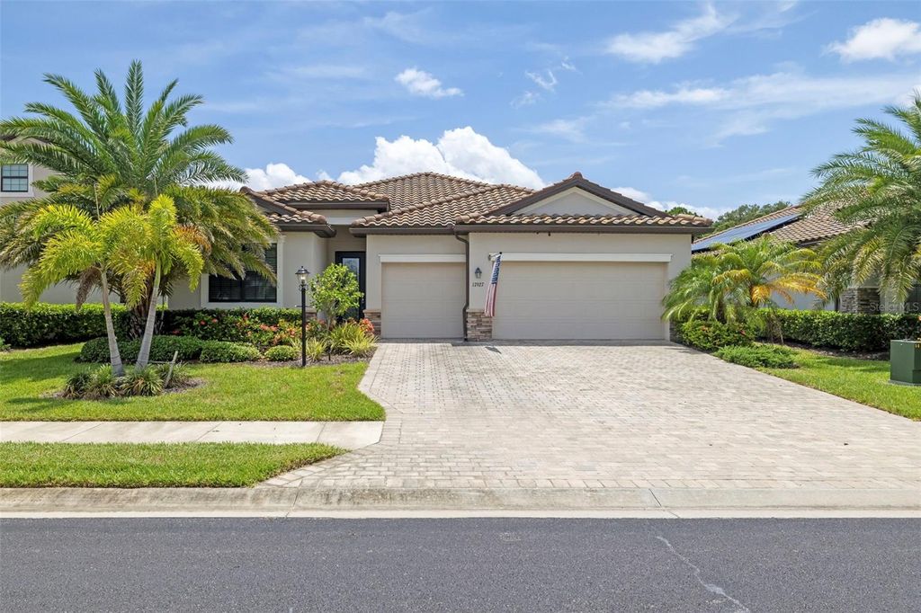 Image 6 of property listing at 17927 POLO TRAIL, Bradenton, FL 34211